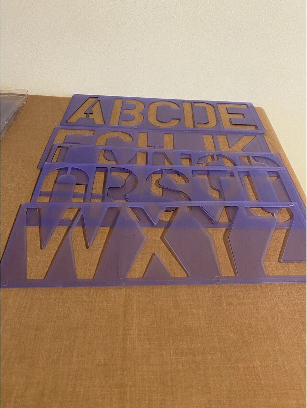 Helix 100mm/4” Lettering Guide Set: Tracing Letters And Numbers - Picture 3 of 4